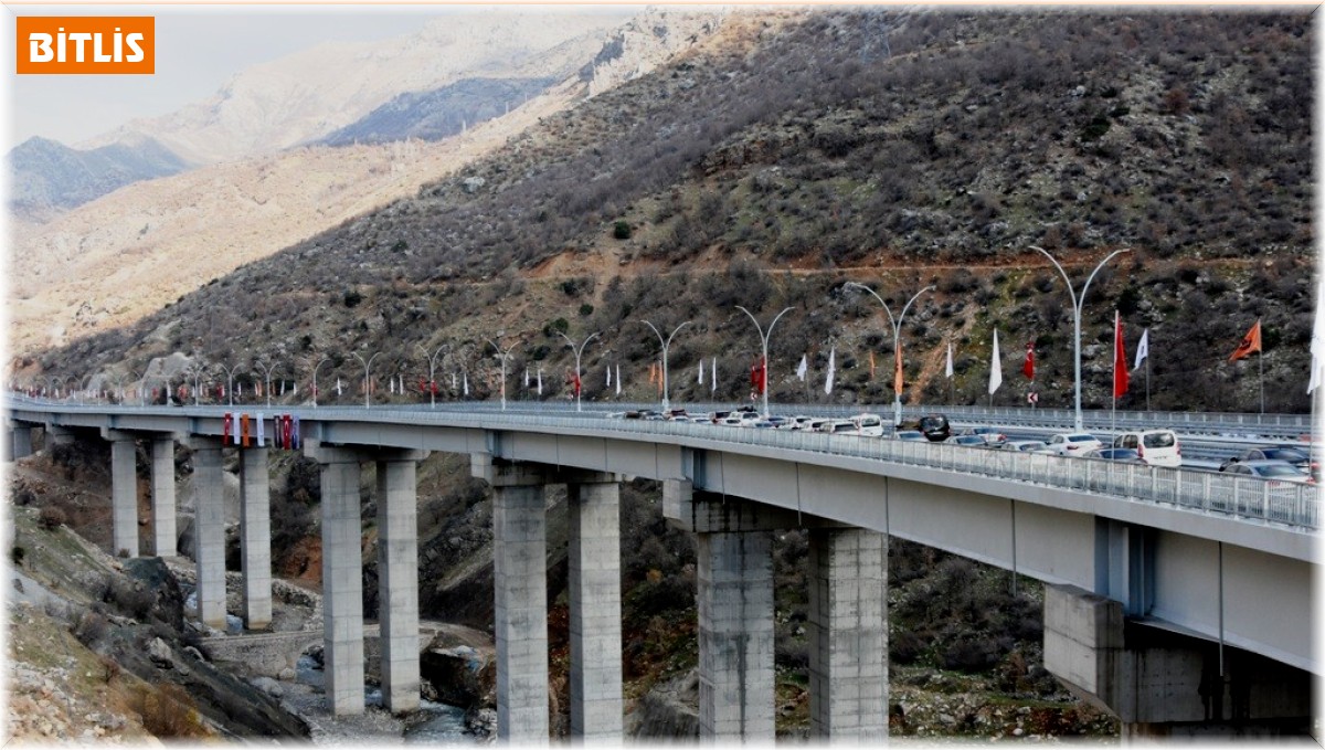 Bitlis Çayı Viyadüğü törenle açıldı