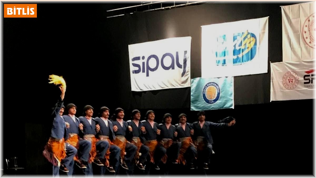 Bitlis Eren Üniversitesi folklor ekibi birinci oldu