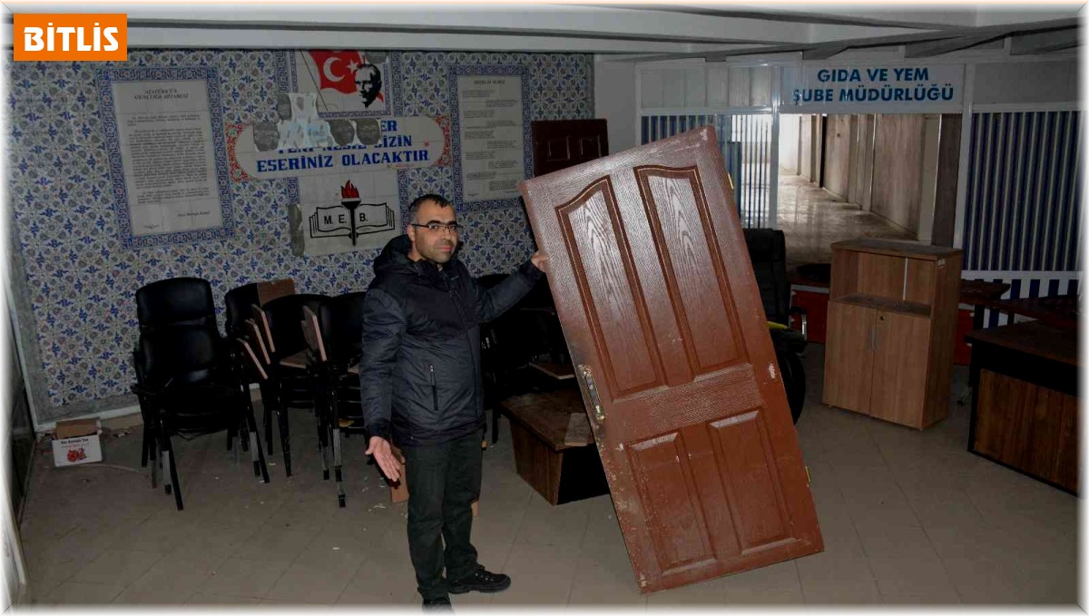 Bitlis Gazeteciler Cemiyeti'nin çalınan eşyaları ve kapısı bulundu