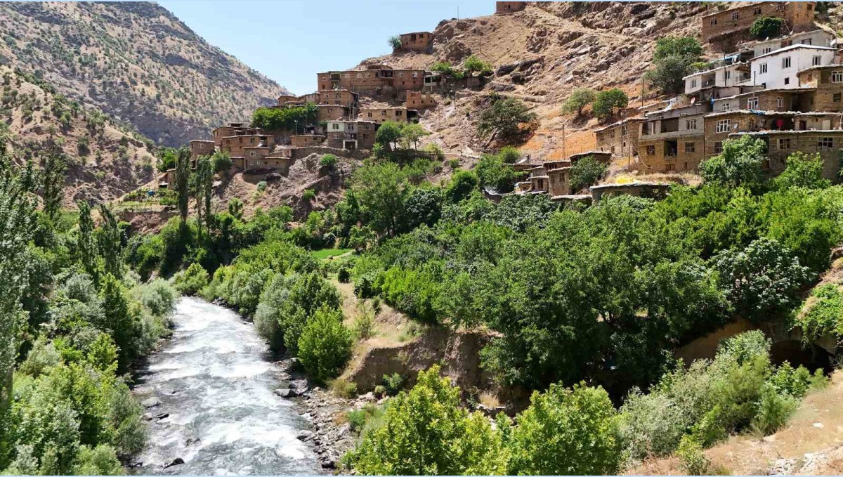 Bitlis'in saklı cenneti: Hacı Mehmet köyü doğaseverlerin yeni gözdesi oldu