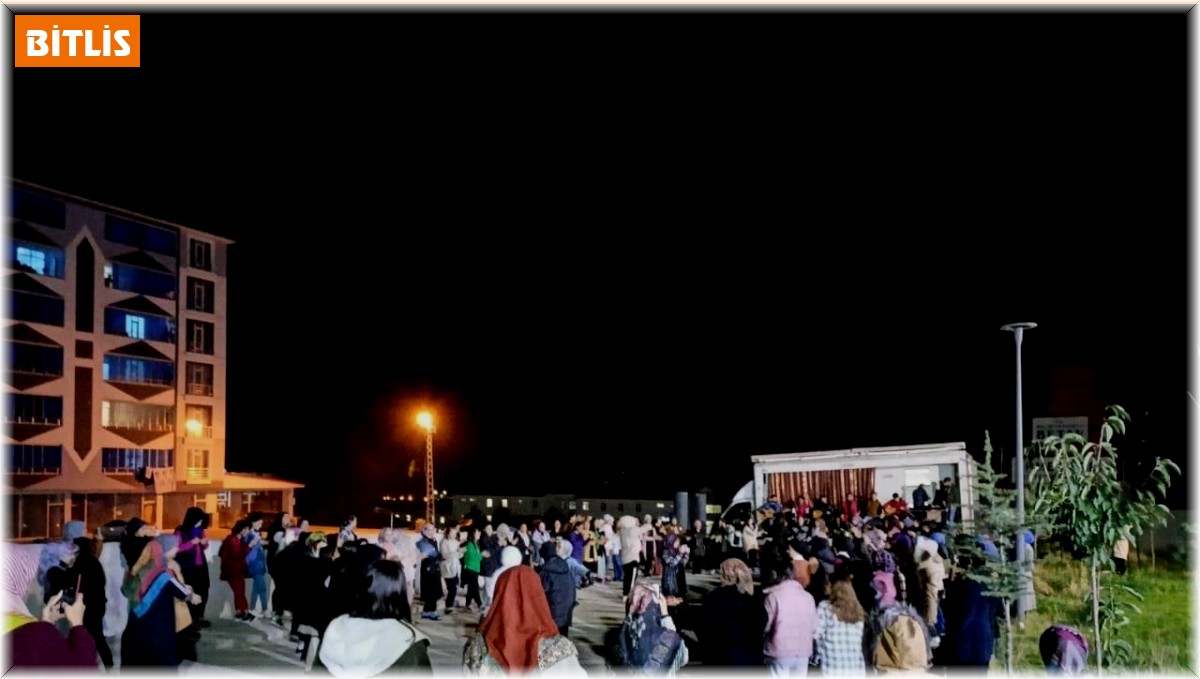 Bitlis KYK yurtlarında kalan öğrenciler için müzik şöleni