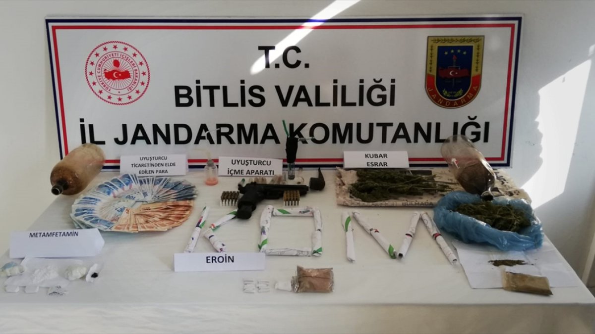 Bitlis merkezli 3 ilde uyuşturucu operasyonunda 9 şüpheli gözaltına alındı