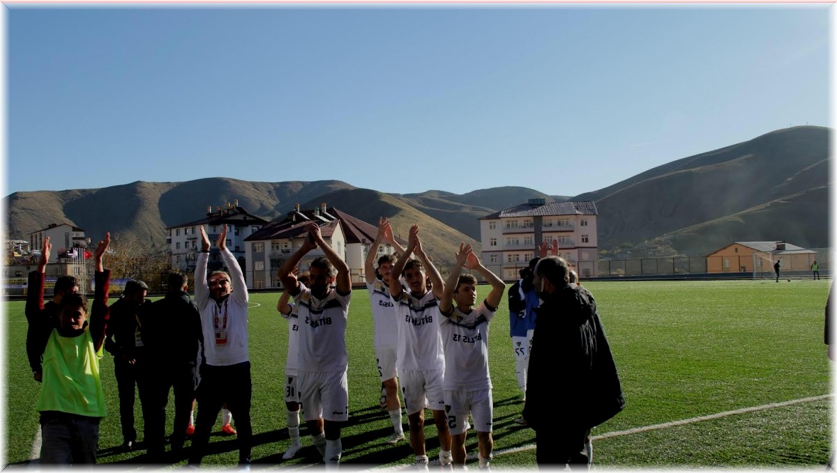 Bitlis Özgüzeldere Spor farklı kazandı
