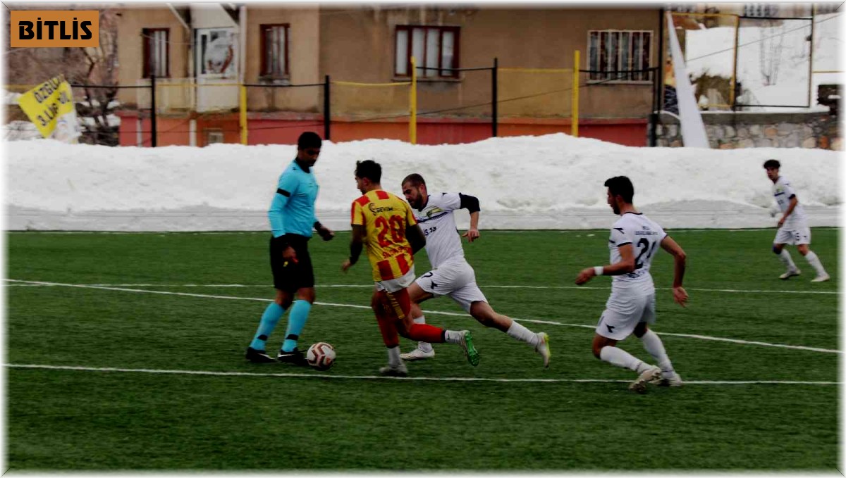 Bitlis Özgüzeldere Spor yenilmezlik serisini sürdürdü