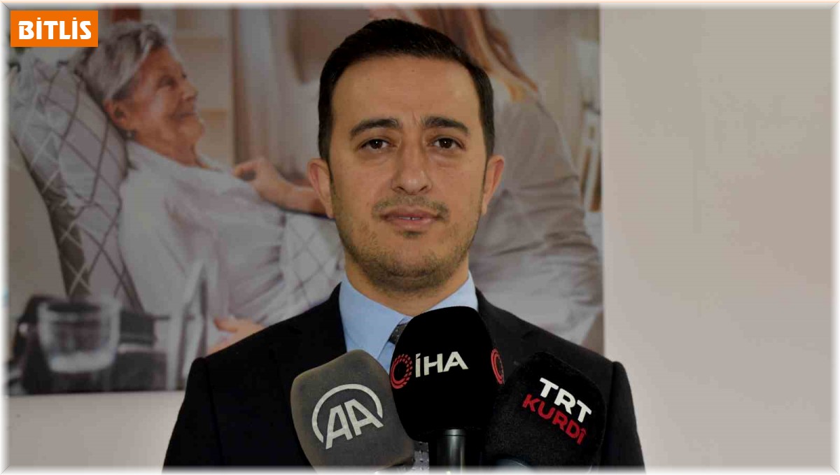 Bitlis Sağlık Müdürü Ekici, Sağlıklı Yaş Alma Merkezini ziyaret etti