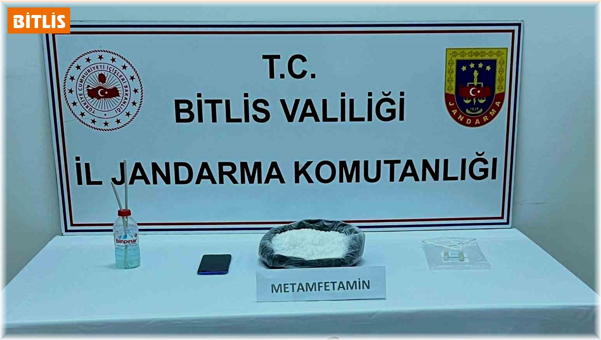 Bitlis'te 1 kilo 150 gram metamfetamin ele geçirildi