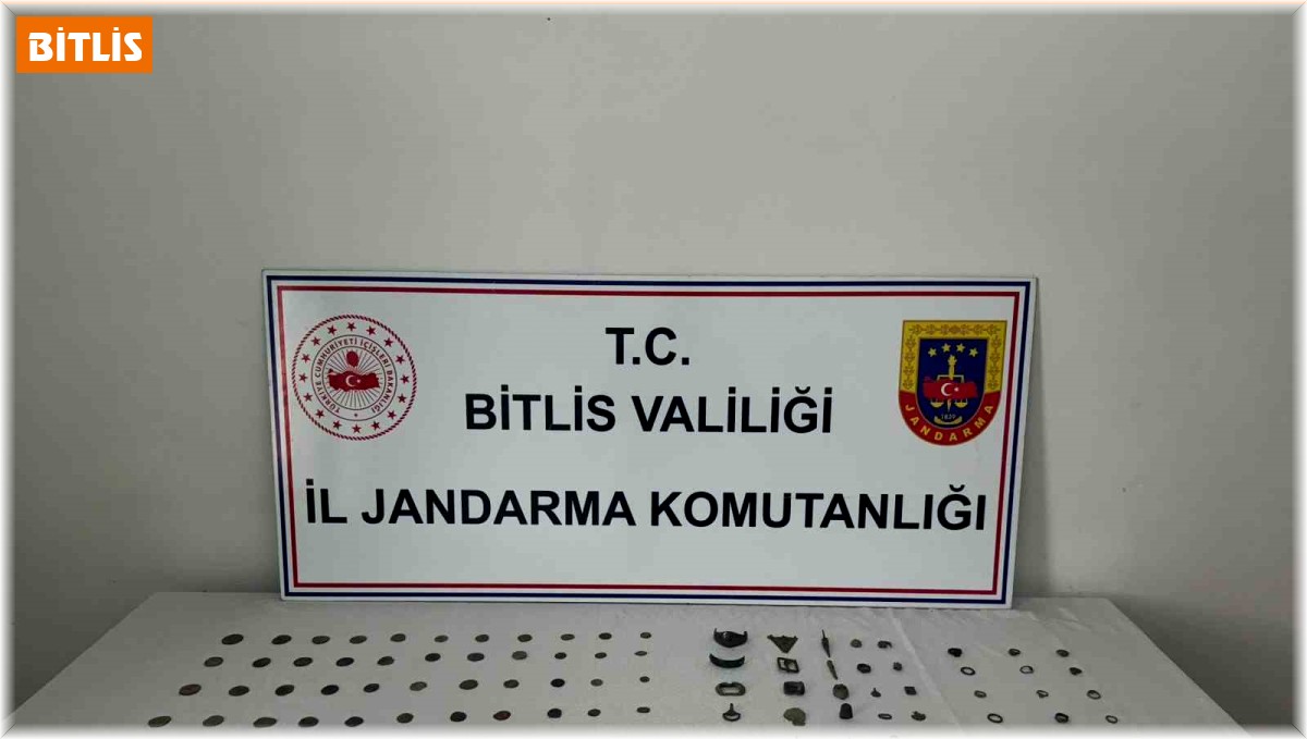 Bitlis'te 131 parça tarihi eser ele geçirildi