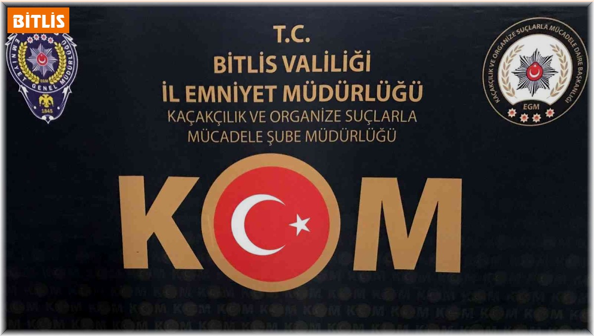 Bitlis'te 16 adet gümrük kaçağı telefon ele geçirildi