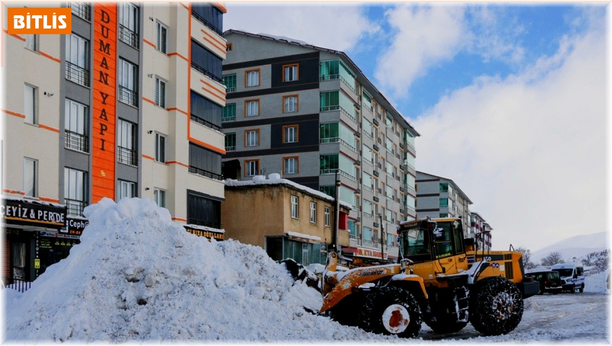 Bitlis'te 162 köy yolu ulaşıma kapandı