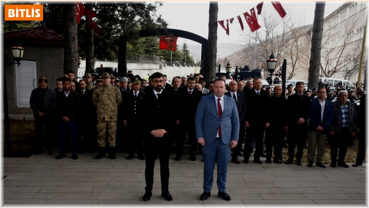 Bitlis'te 18 Mart şehitleri anma günü programı düzenlendi