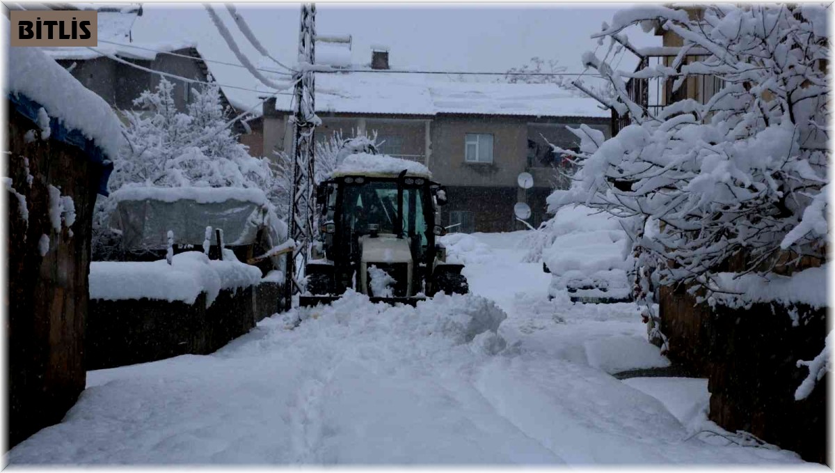 Bitlis'te 258 köy yolu ulaşıma kapandı