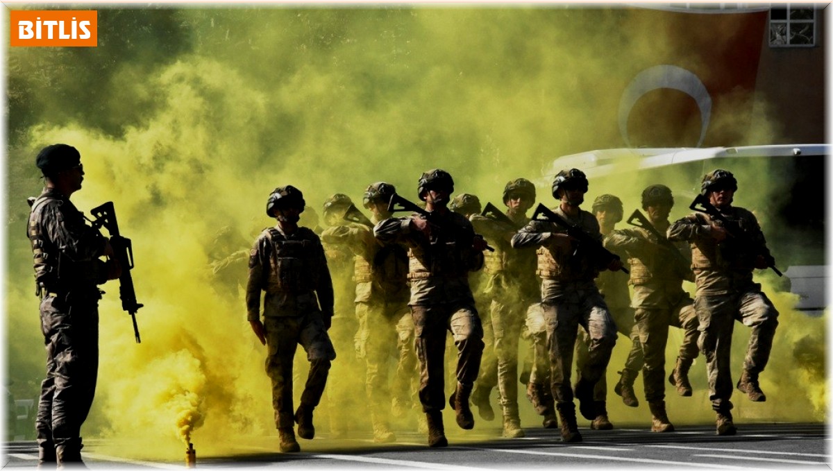 Bitlis'te 29 Ekim coşkusu