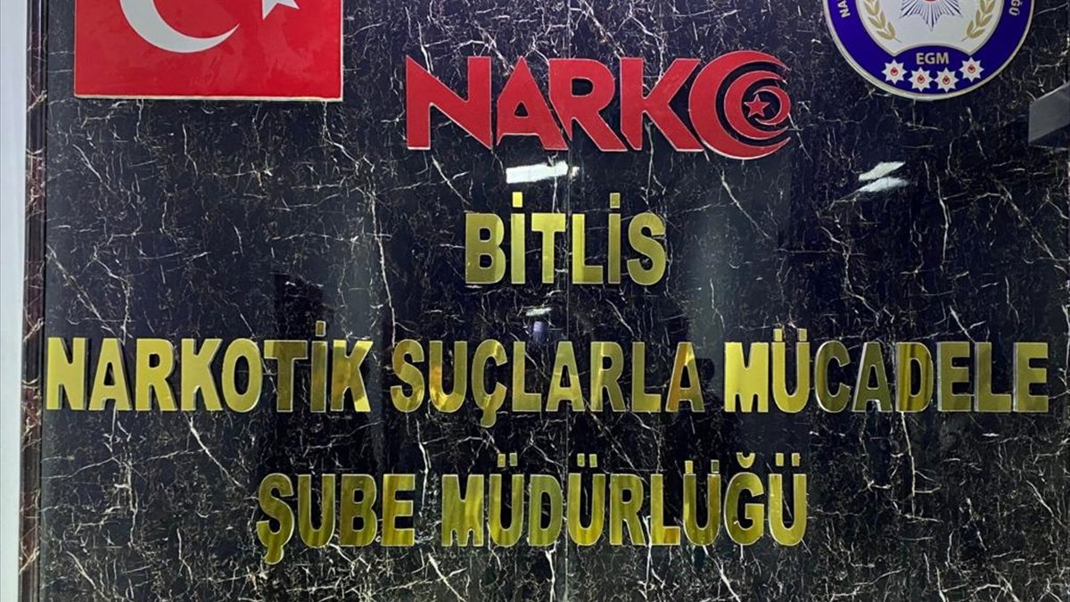 Bitlis'te 3 kilogram sentetik uyuşturucu ele geçirildi