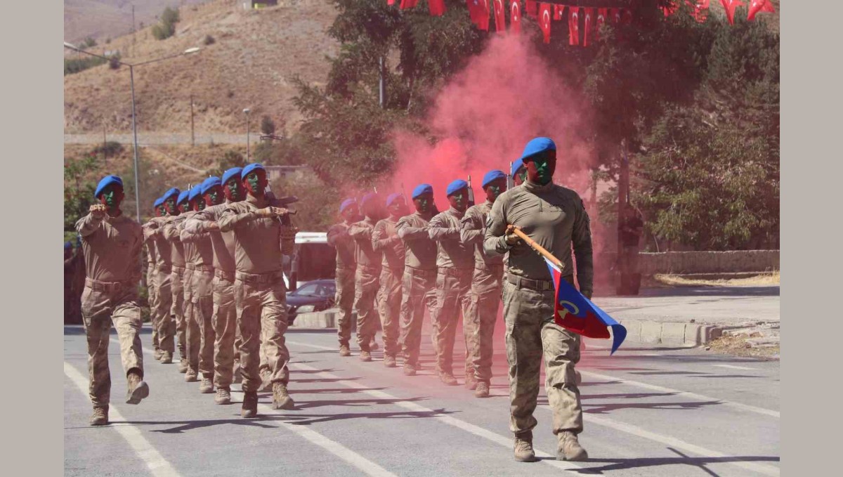 Bitlis'te 30 Ağustos Zafer Bayramı kutlamaları