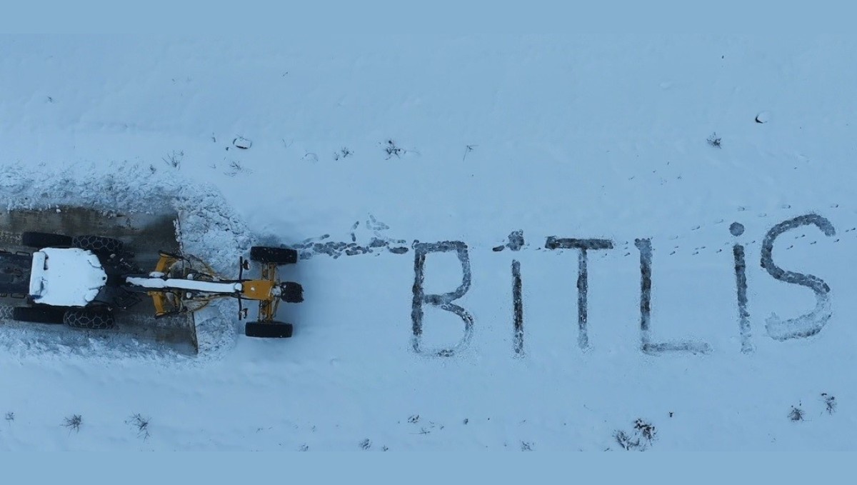 Bitlis'te 306 köy yolu ulaşıma kapandı