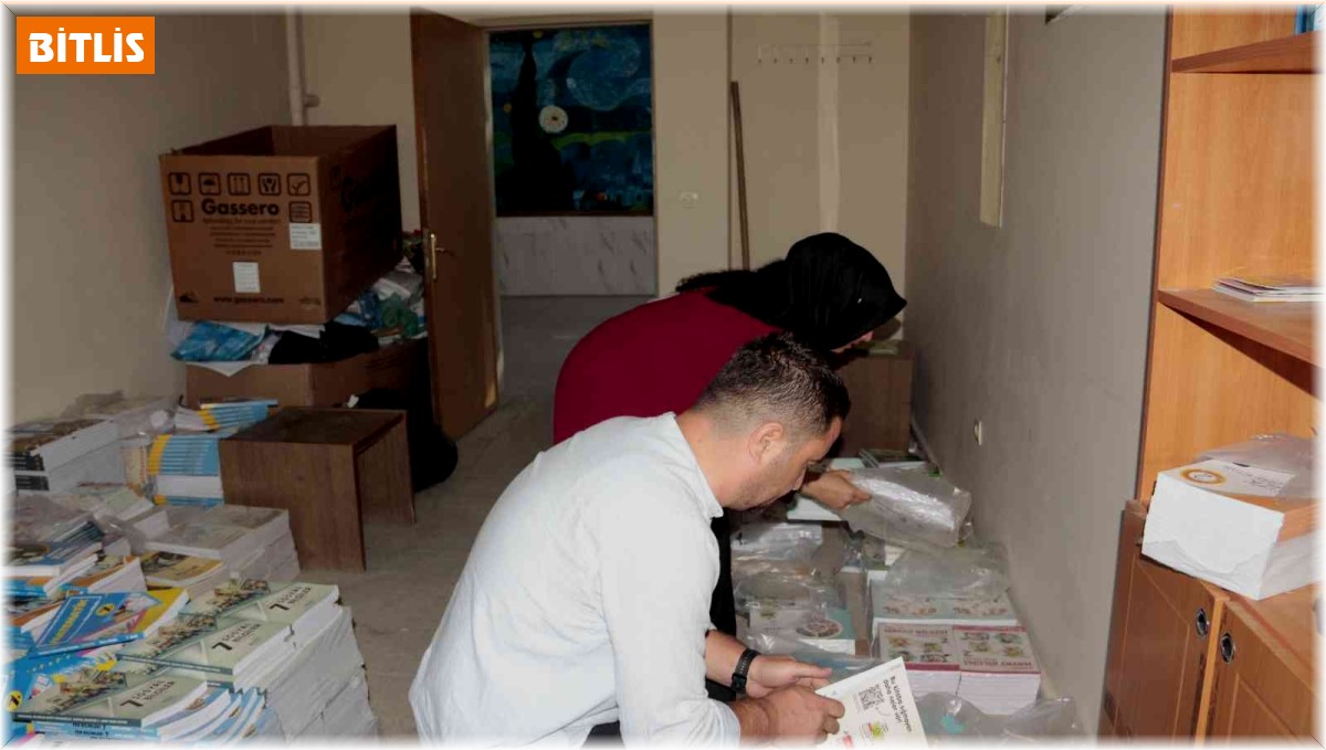 Bitlis'te 87 bin 827 öğrenciye ücretsiz ders ve kaynak kitabı