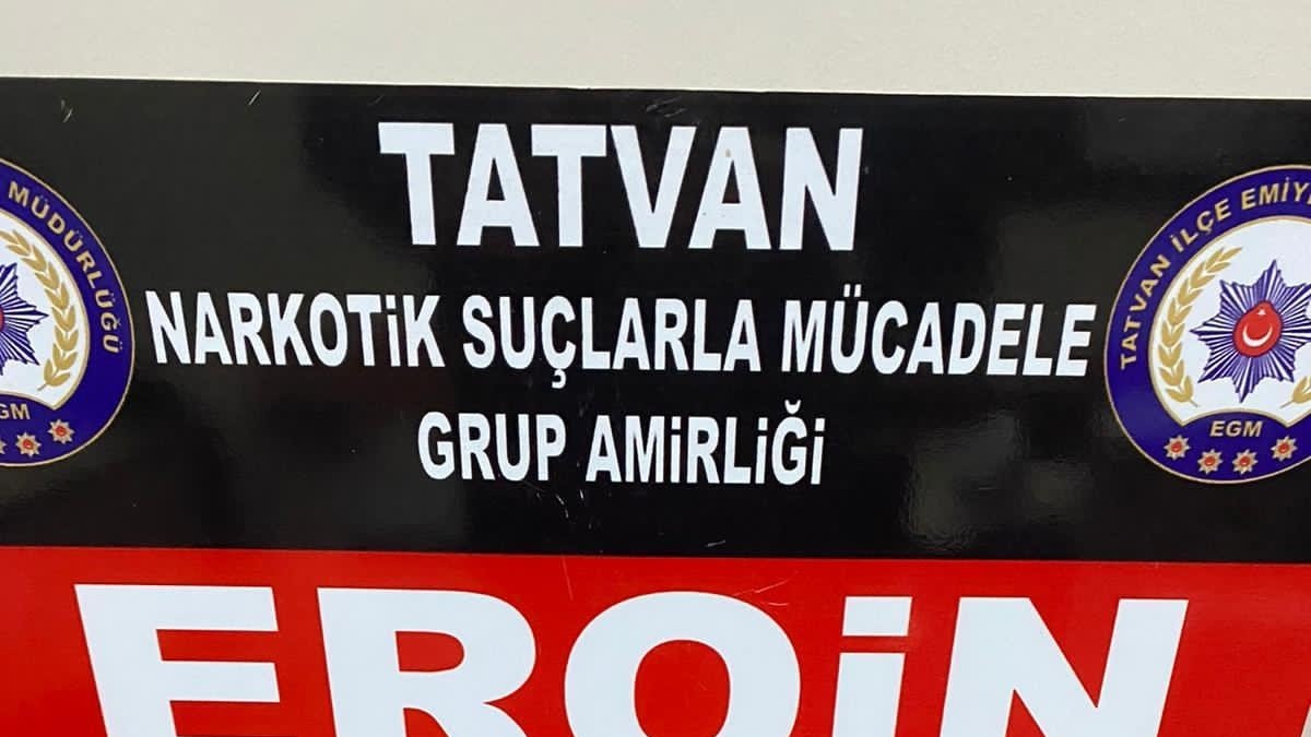 Bitlis'te bir kişinin üst aramasında eroin ele geçirildi