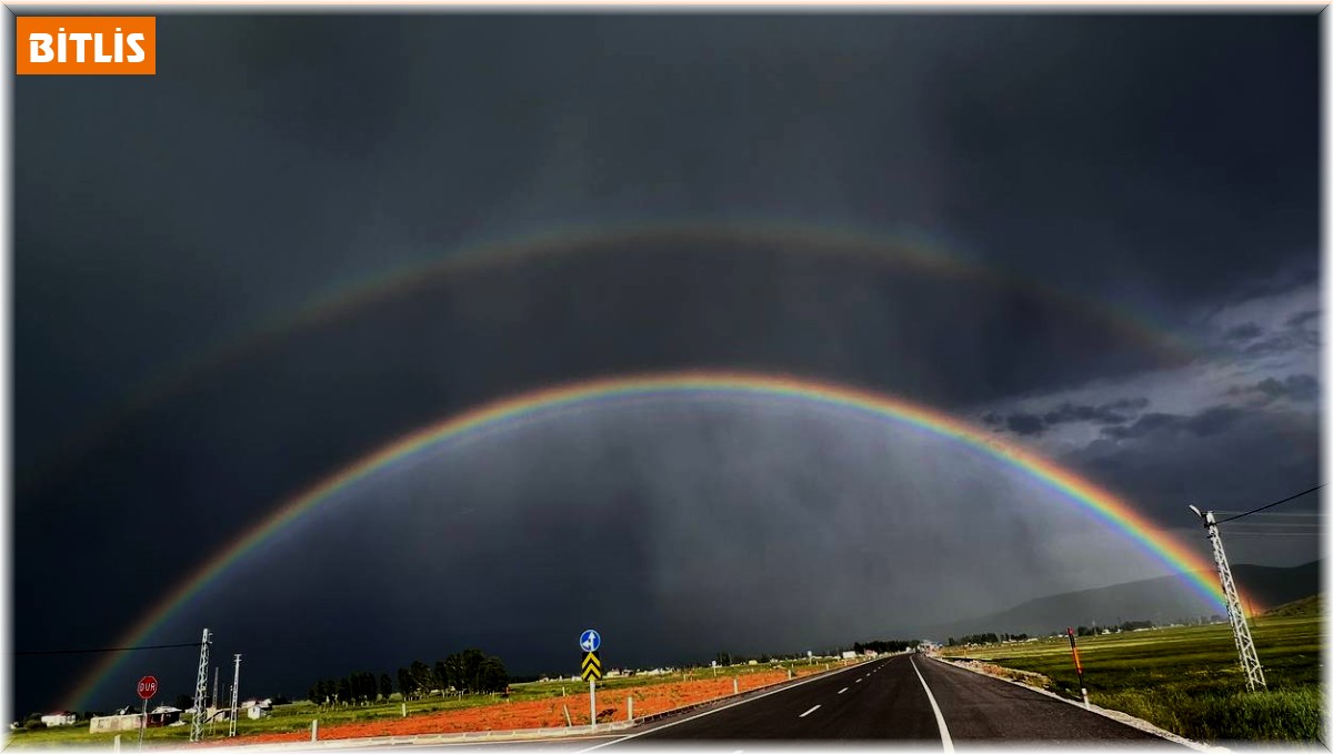 Bitlis'te çift gökkuşağı görsel şölen oluşturdu