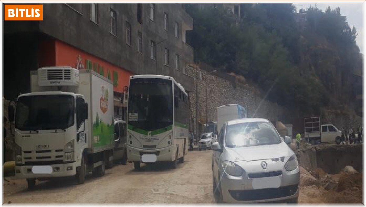 Bitlis'te iki taraflı park yasağı uygulanması