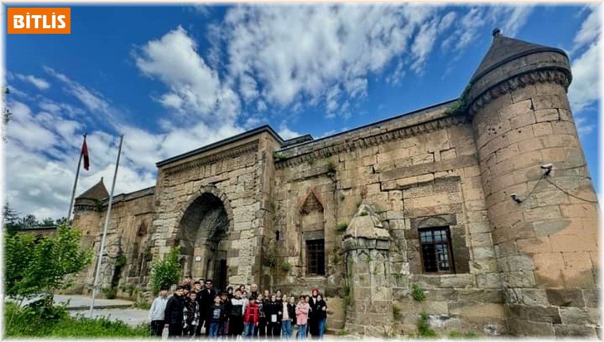 Bitlis'te 'İlimizi Tanıyalım' projesi
