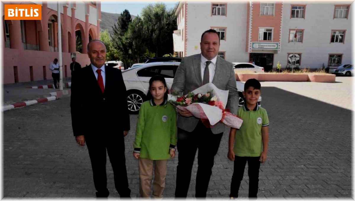 Bitlis'te İlköğretim Haftası kutlandı