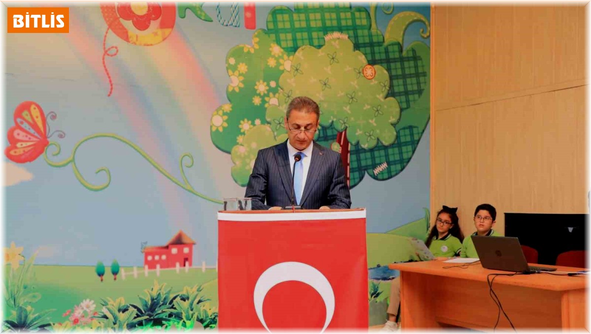 Bitlis'te 'İlköğretim Haftası' töreni
