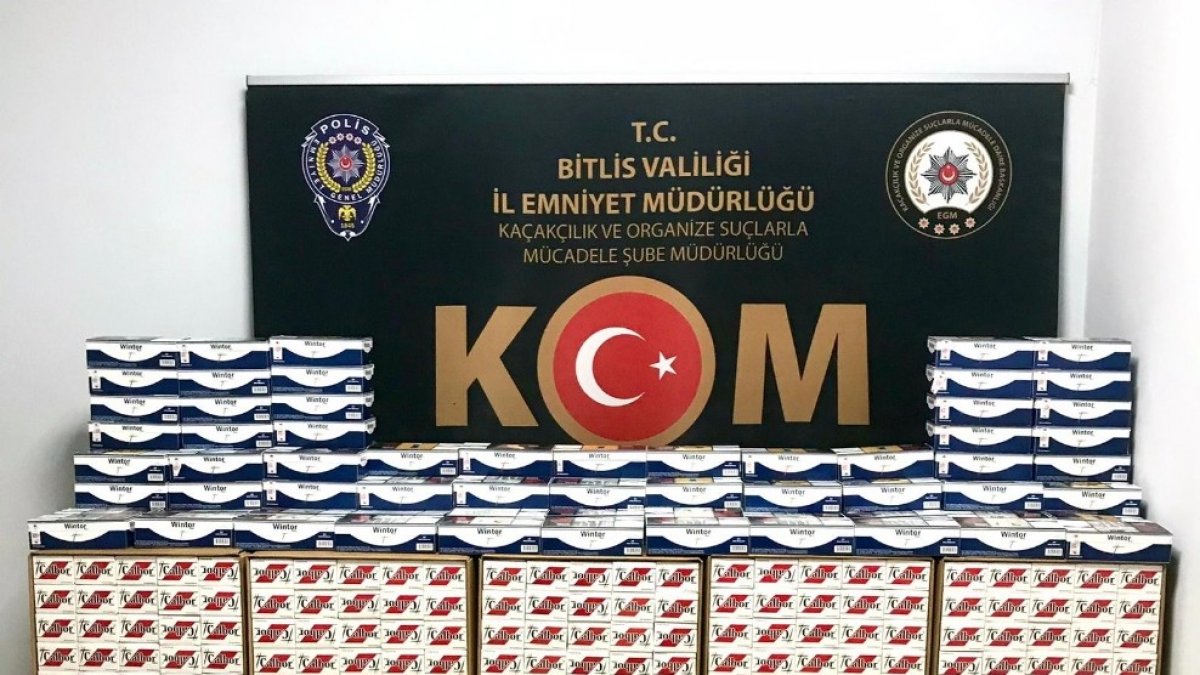 Bitlis'te kaçak tütün ve boş makaron ele geçirildi