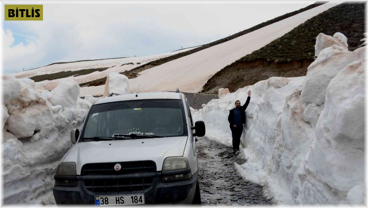 Bitlis'te kar esareti devam ediyor