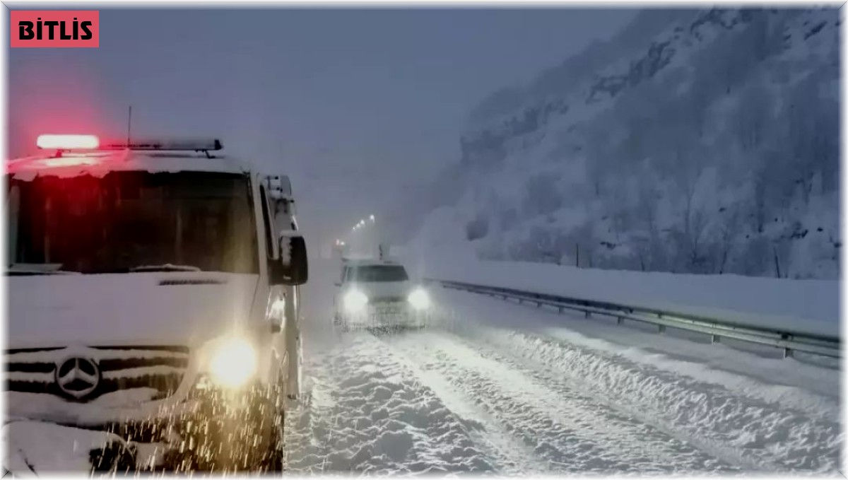 Bitlis'te karda mahsur kalanlara AFAD yardım etti