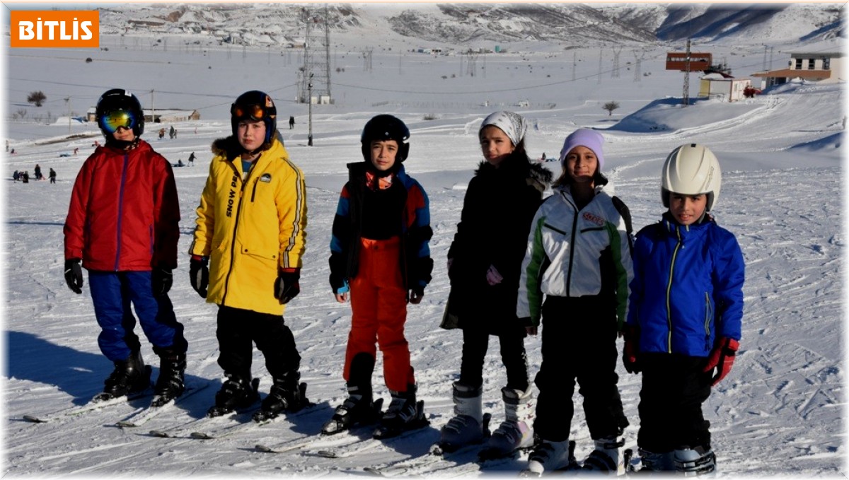 Bitlis'te kayak sezonu açıldı