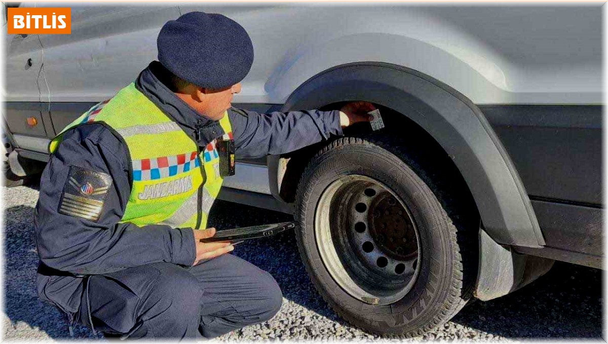 Bitlis'te kış lastiği uygulaması