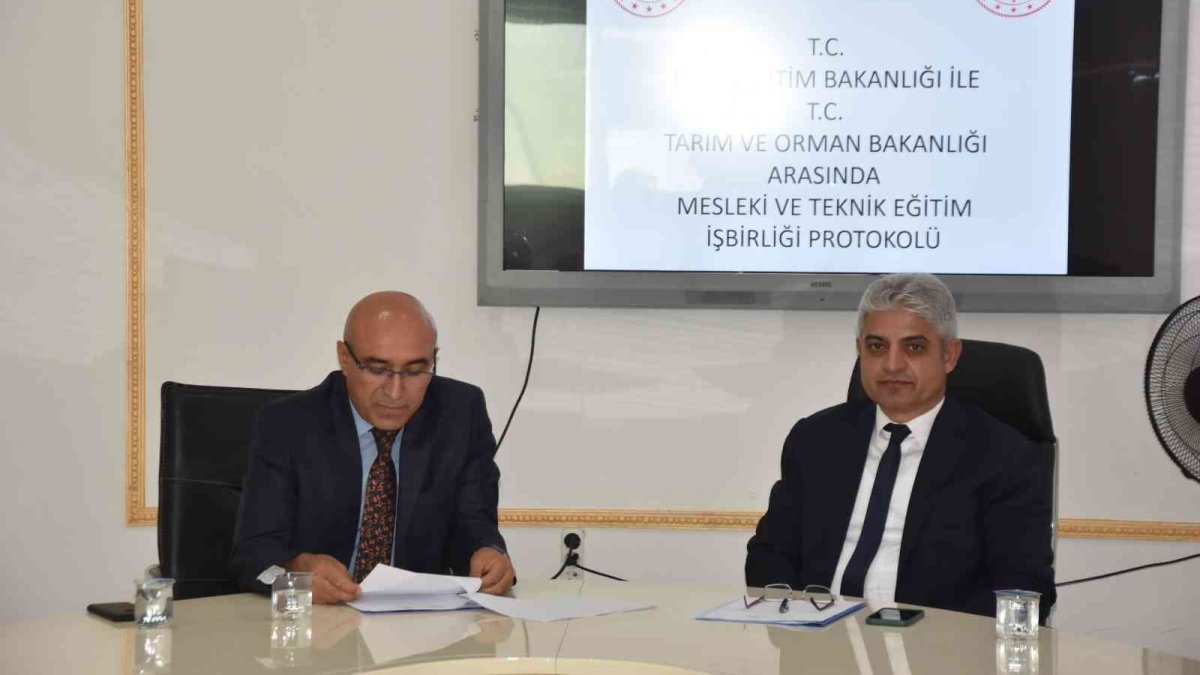 Bitlis'te "Mesleki ve Teknik Eğitim İşbirliği Protokolü" imzalandı
