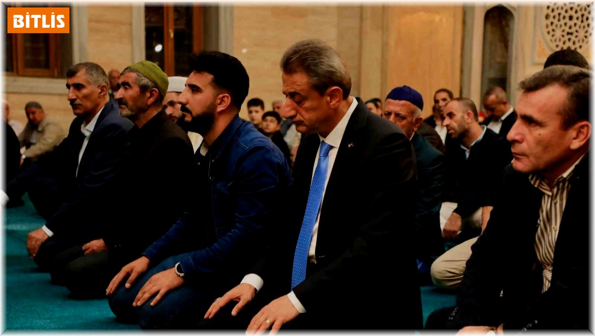 Bitlis'te Mevlit Kandili coşkusu