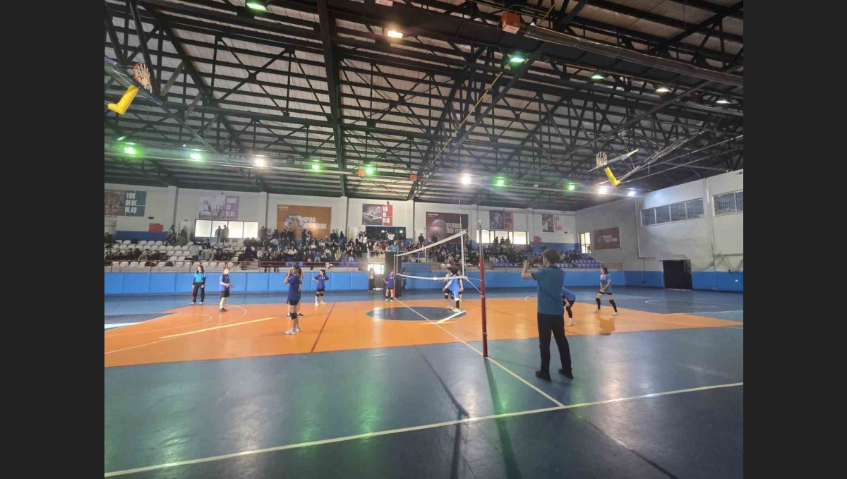 Bitlis'te 'Okul Sporları Voleybol İl Şampiyonası' başladı