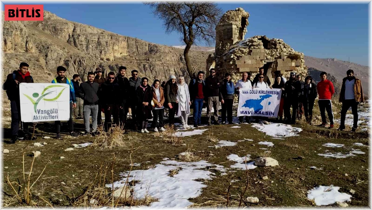 Bitlis'te tarihi yapılar tahrip ediliyor