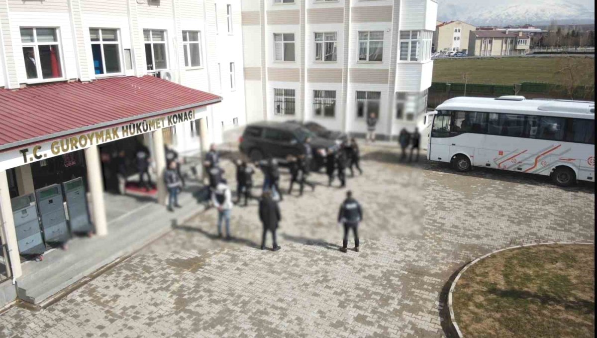 Bitlis'te tefeci şebekesine operasyon: 7 tutuklama