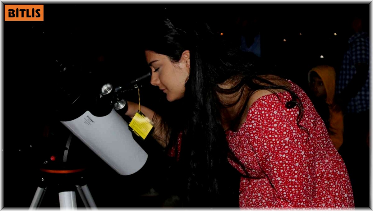 Bitlis'te teleskoplarla uzayın derinliği izlendi