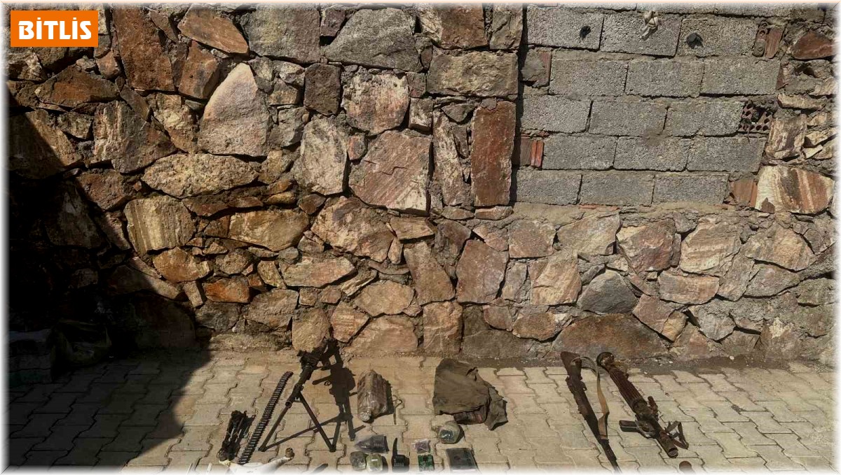 Bitlis'te terör operasyonu, çok sayıda mühimmat ele geçirildi