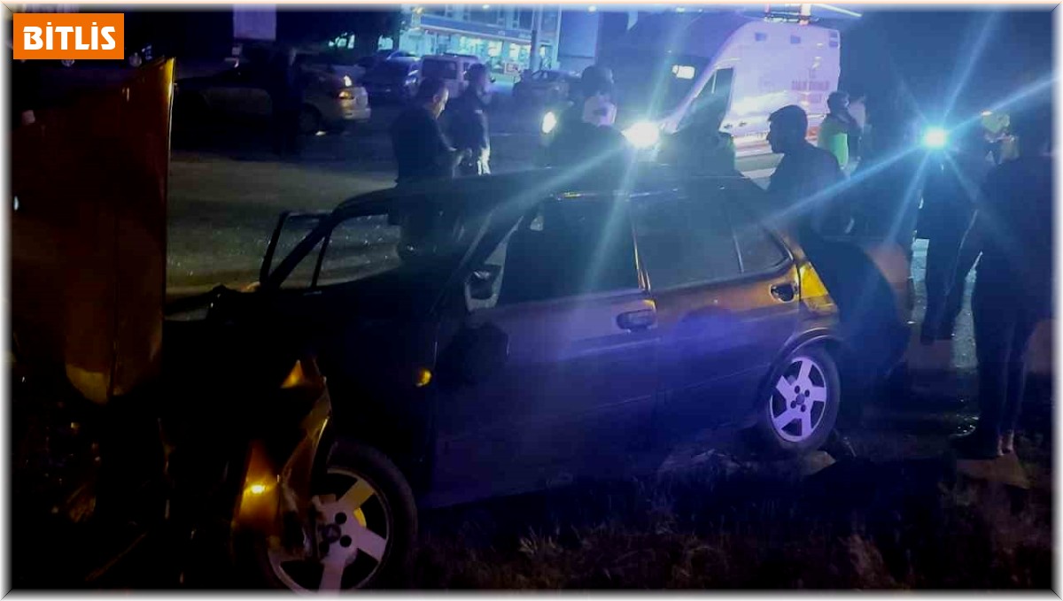 Bitlis'te trafik kazası: 4'ü çocuk 8 yaralı