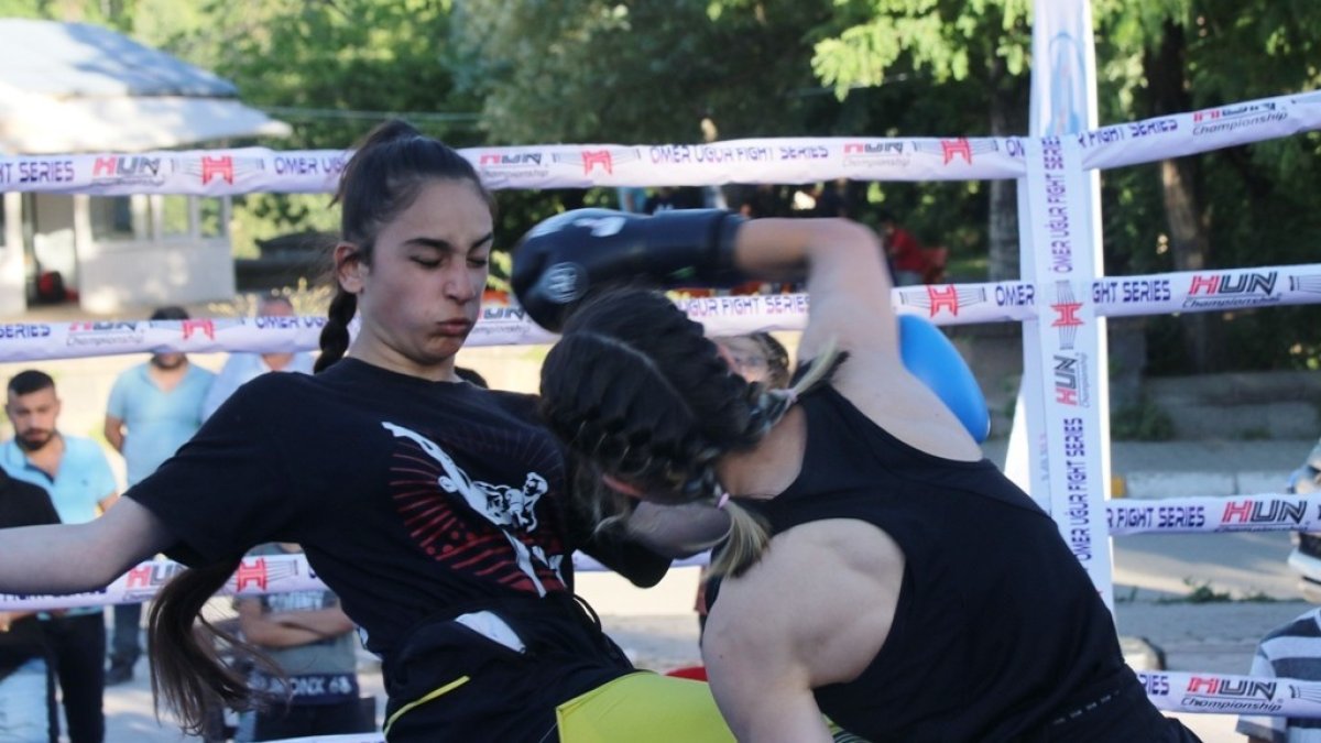 Bitlis'te Uluslararası Muay Thai maçları düzenlendi