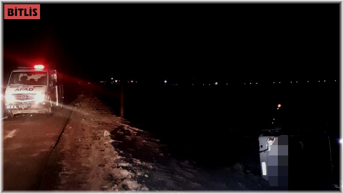 Bitlis'te yolcu otobüsü devrildi: 15 yaralı