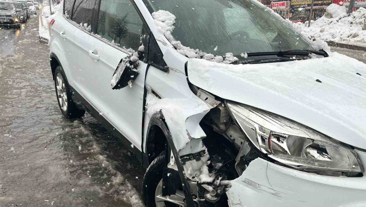 Bitlis'te zincirleme trafik kazası