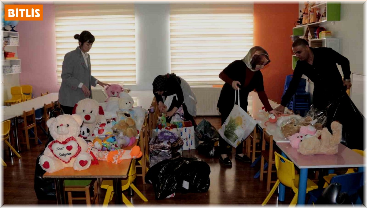 Bitlis'ten deprem bölgesine 'Sevgi bağı'