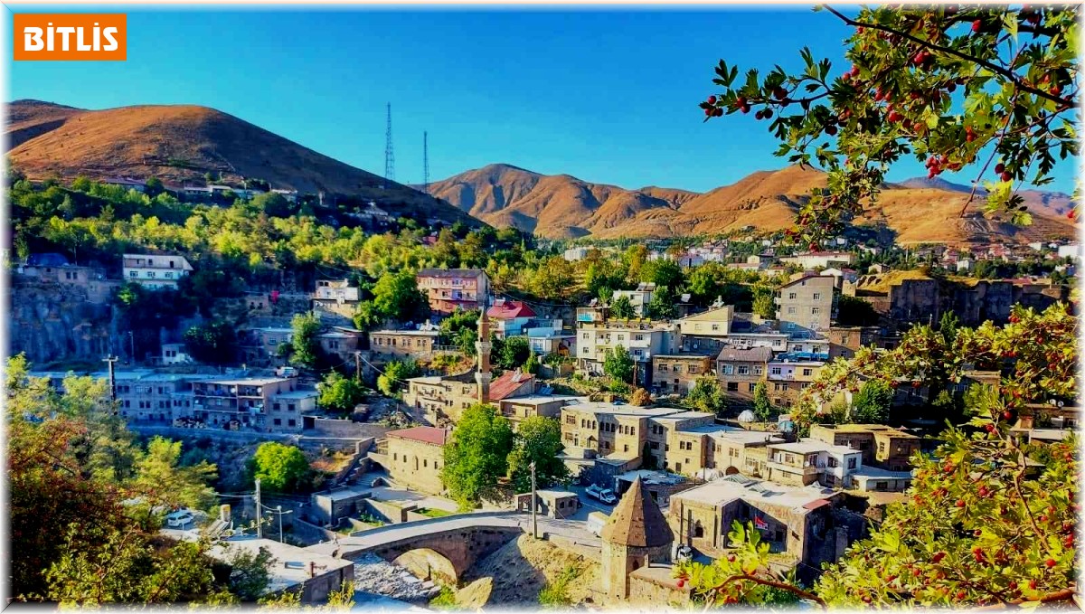 Bitlis'ten sonbahar ve tarihi eser manzaraları