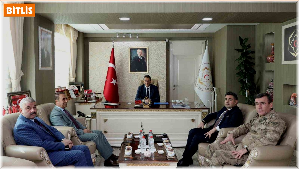 Bitlis Valisi Erol Karaömeroğlu'ndan Hizan'a ziyaret