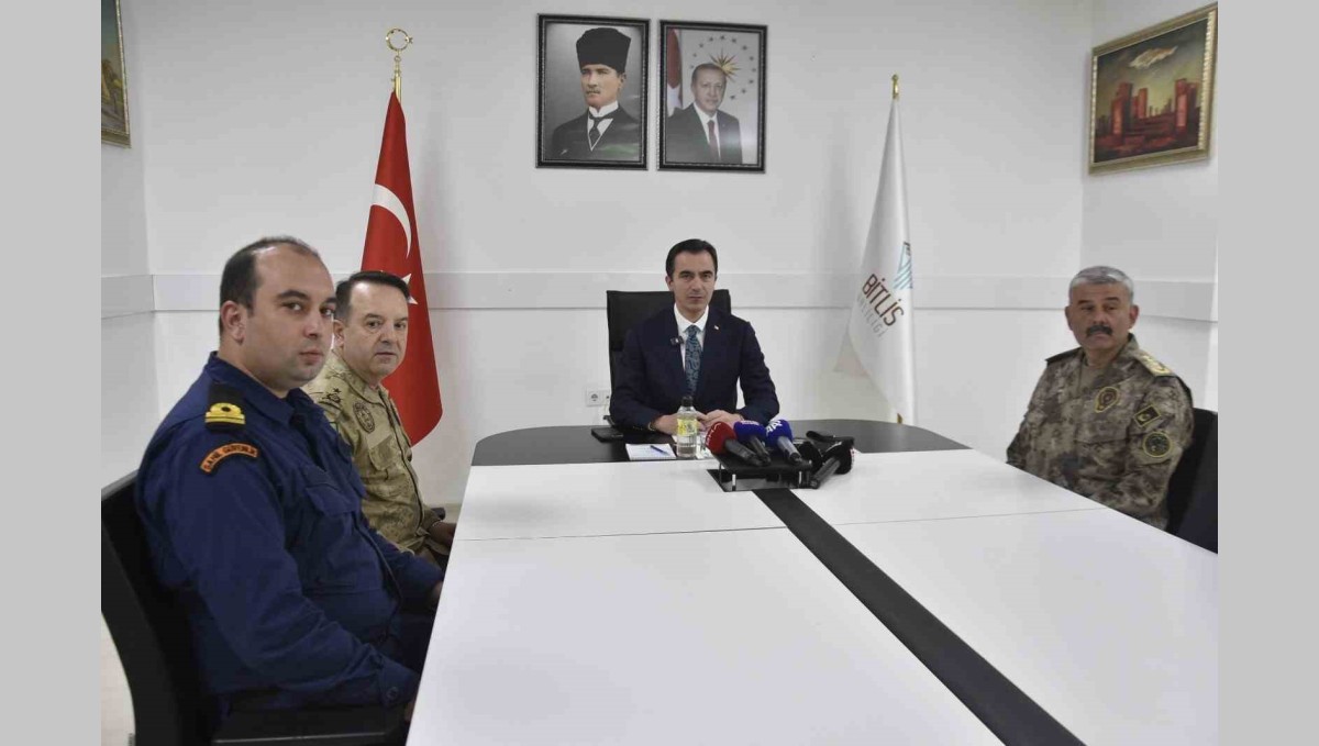 Bitlis Valisi Karakaya, 3 aylık asayiş olaylarını değerlendirdi