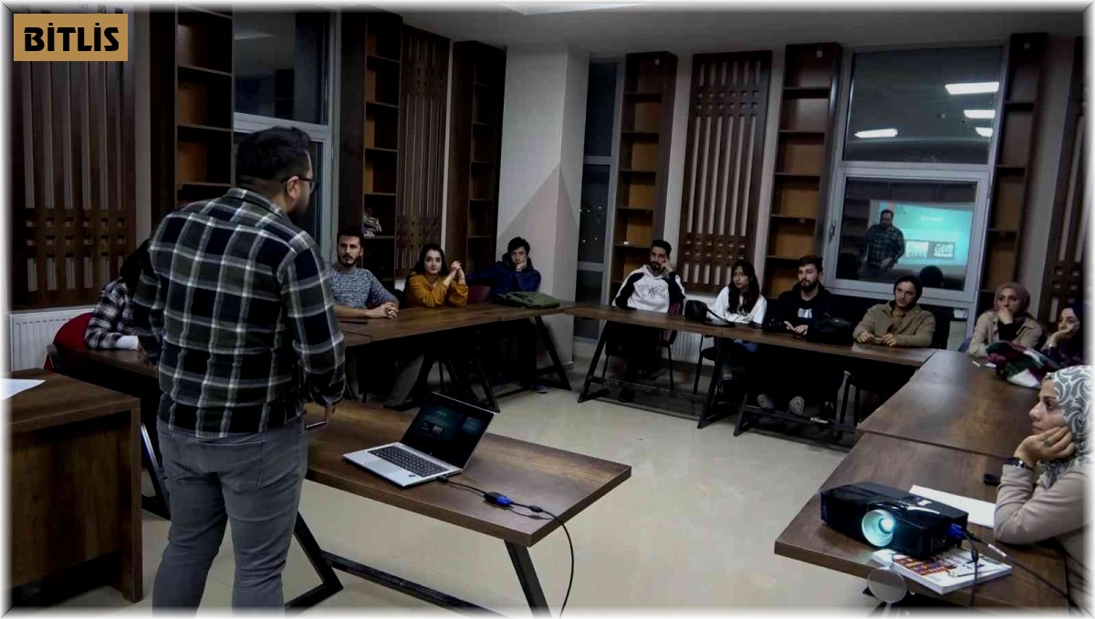 Bitlisli gençlere 'Temel Fotoğrafçılık' eğitimi
