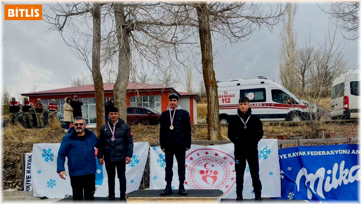 Bitlisli kayakçılar Erzurum'daki yarışlardan başarı ile döndüler