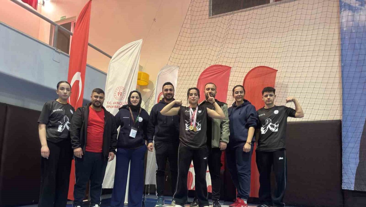 Bitlisli sporculardan büyük başarı