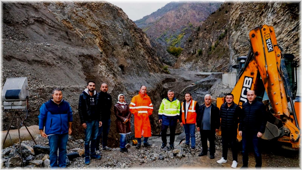 Bölge Müdürü Yavuz; Narman, Oltu ve Uzundere Baraj inşaatlarında incelemede bulundu